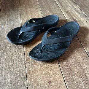 Crocs women’s Kadee II sandal size 10